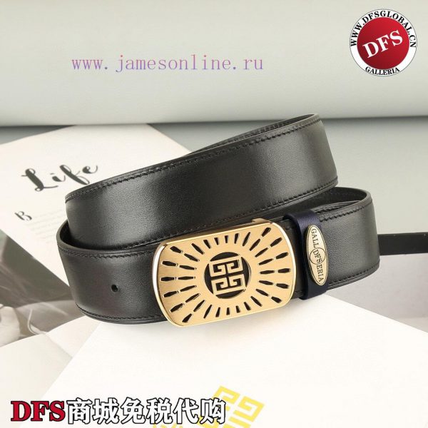 High end quality, physical photographyComes with a complete set of packagingGivenchy Oversea x062nb1i - Image 9