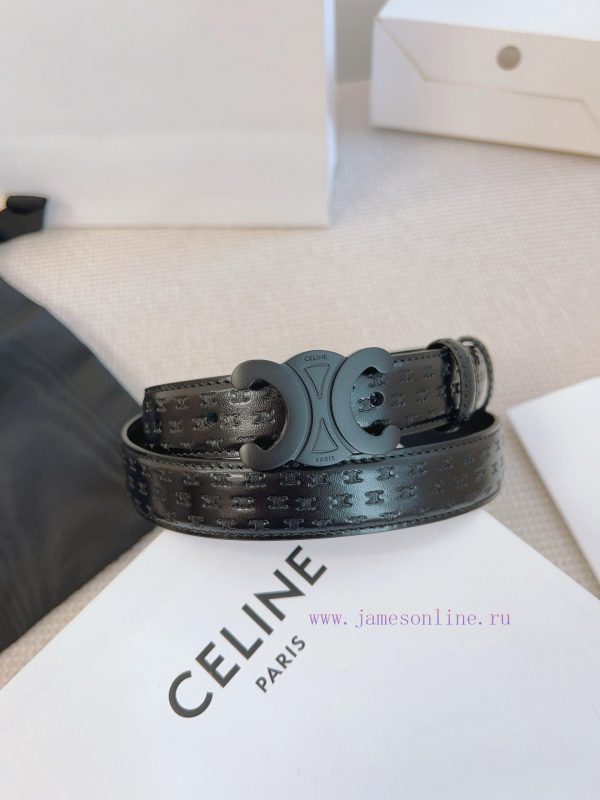 CELINE's original 2.5cm wide waistband is crafted from finely crafted calf leather, while th r4dq1yyc