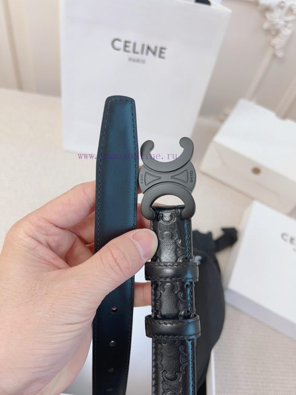 CELINE's original 2.5cm wide waistband is crafted from finely crafted calf leather, while th gk2r8d7u - Image 4